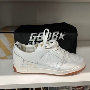 Golden goose sneaker